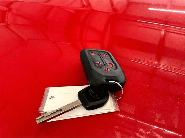 Used 2020 Chevrolet Silverado 1500 Custom w/ Custom Value Package AWD/4WD image 9