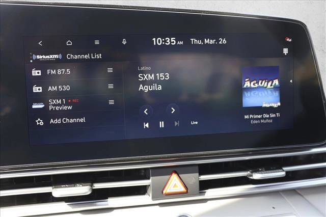 New 2025 Hyundai Elantra SEL image 18