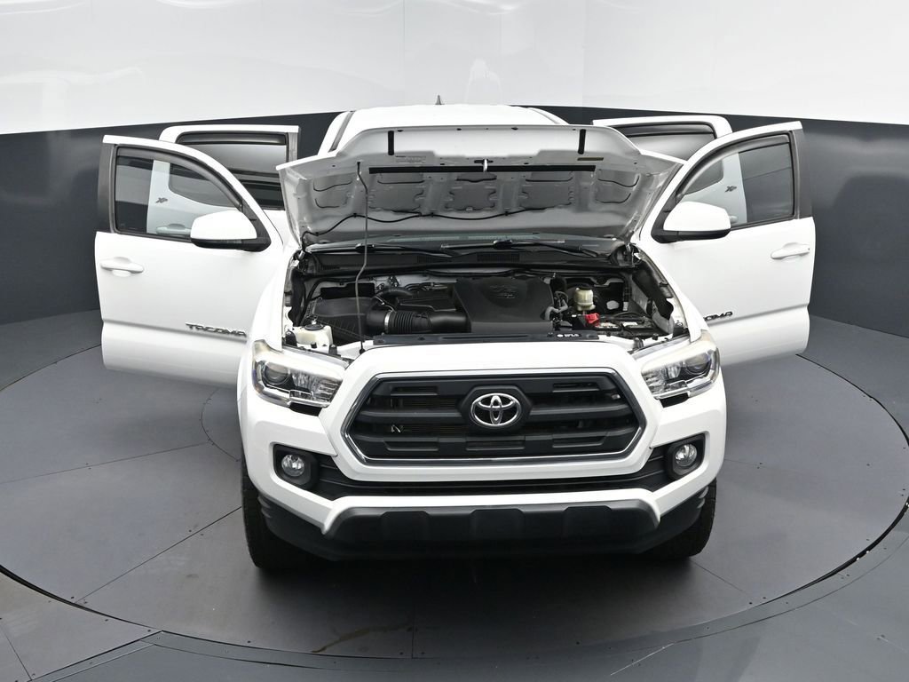 Used 2016 Toyota Tacoma SR5 w/ Towing Package RWD image 53