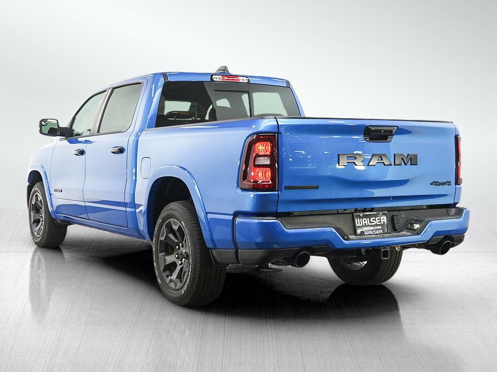 Used 2025 RAM 1500 Big Horn AWD/4WD image 3