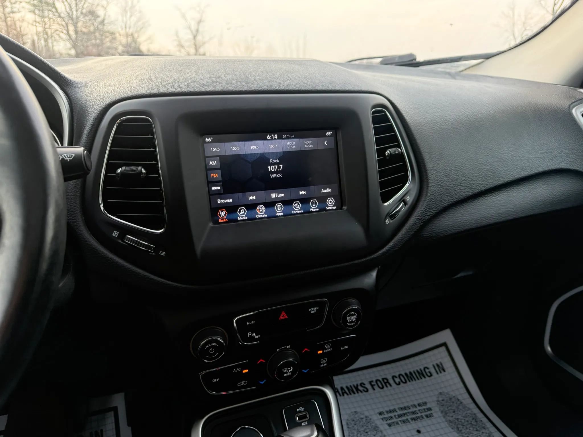 Used 2018 Jeep Compass Latitude w/ Popular Equipment Group image 16