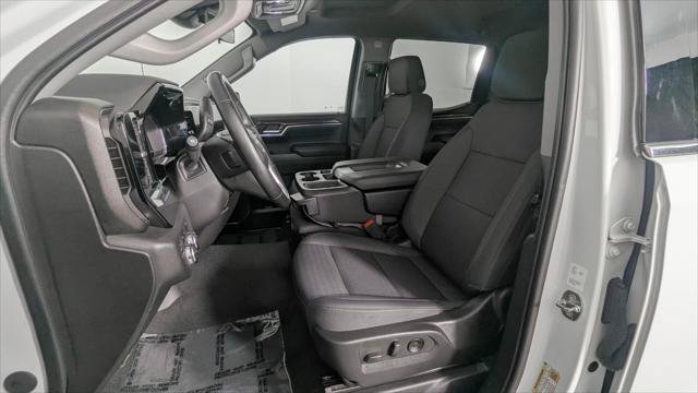 Used 2023 GMC Sierra 1500 SLE AWD/4WD image 16