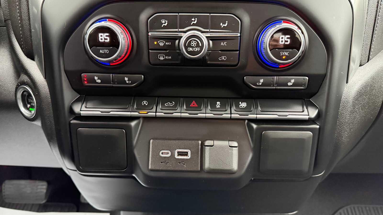 Used 2022 Chevrolet Silverado 1500 LT image 23