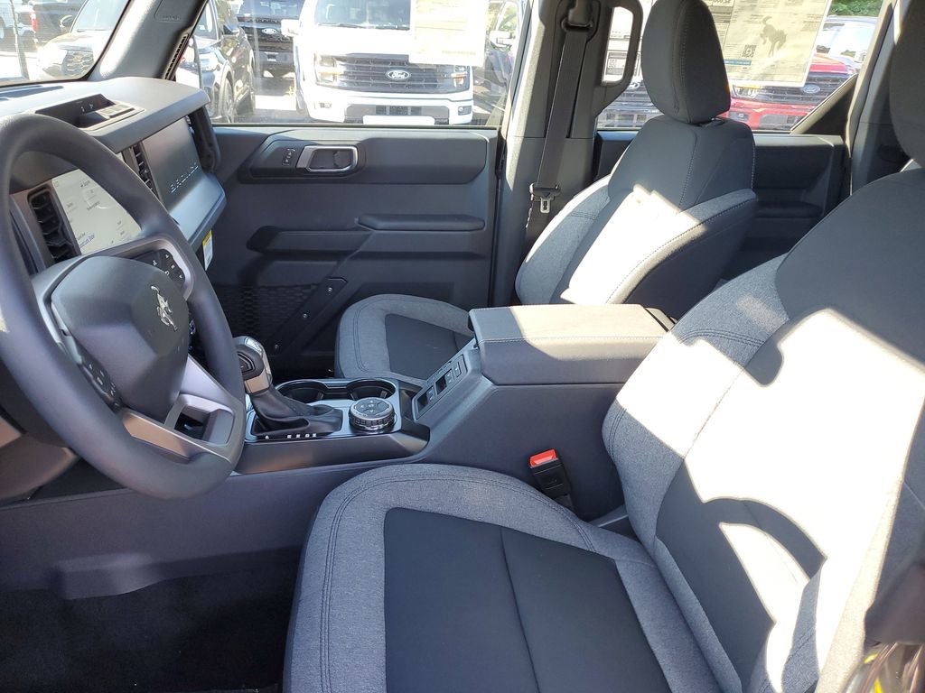 New 2025 Ford Bronco 4-Door AWD/4WD image 7