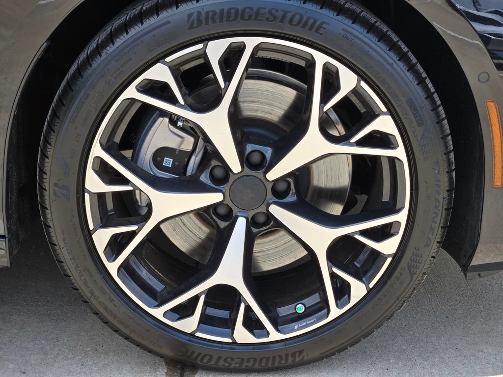 New 2026 Audi A6 Premium Plus AWD/4WD image 16