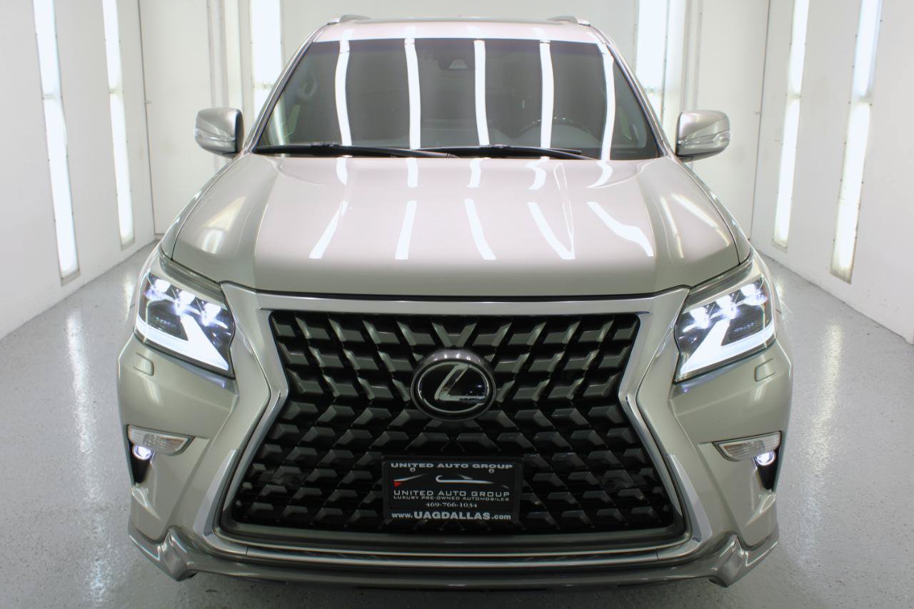 Used 2022 Lexus GX 460 Premium w/ Accessory Package AWD/4WD image 3