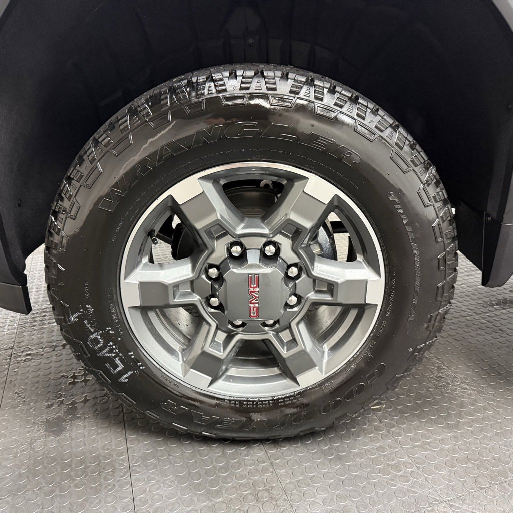 New 2026 GMC Sierra 2500 SLT w/ SLT Premium Package image 10