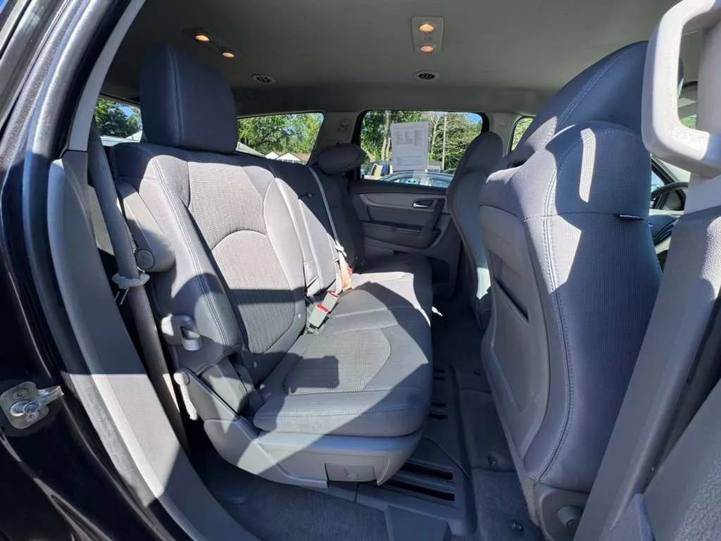 Used 2016 Chevrolet Traverse LS AWD/4WD image 11