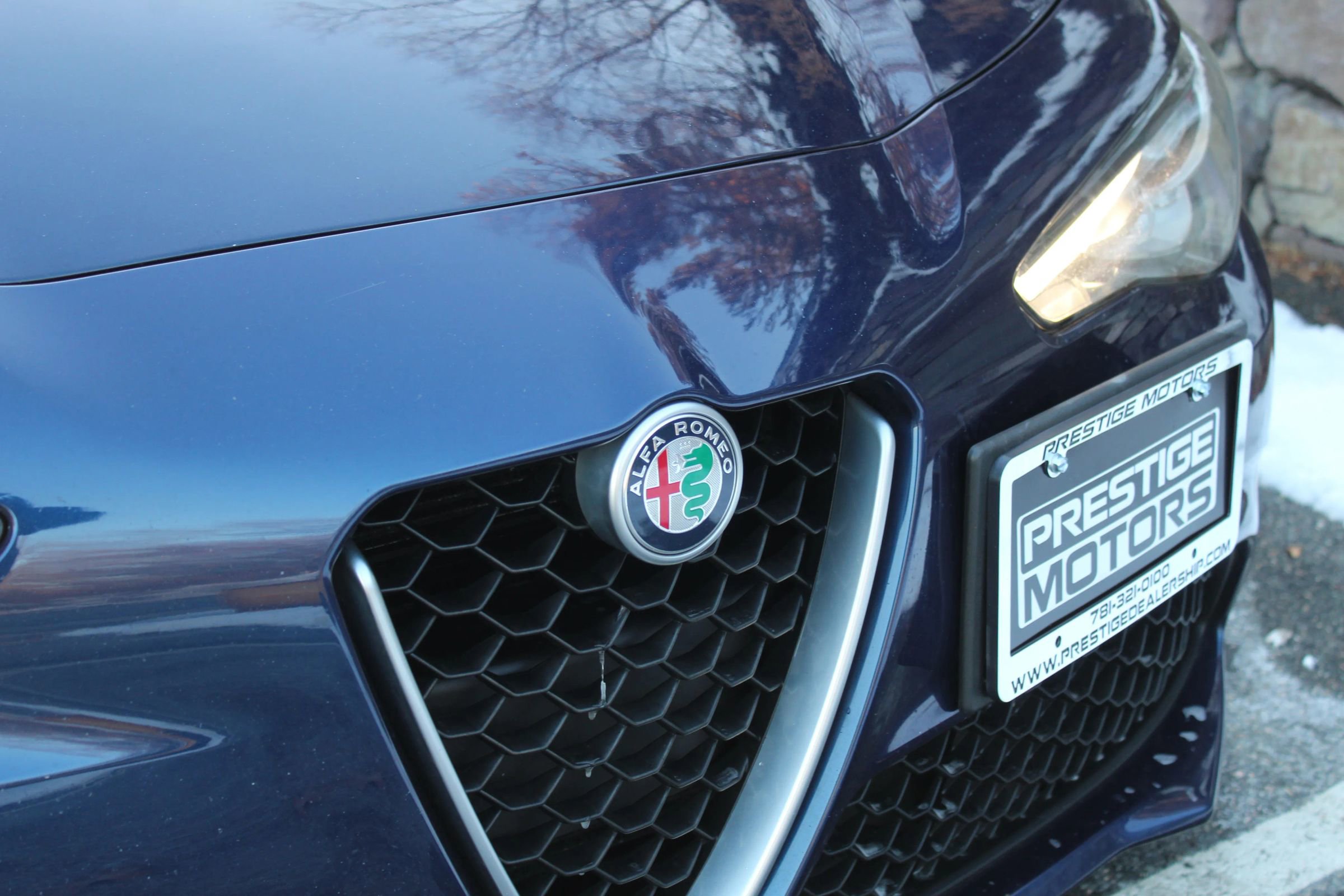 Used 2017 Alfa Romeo Giulia Sedan 4D image 36