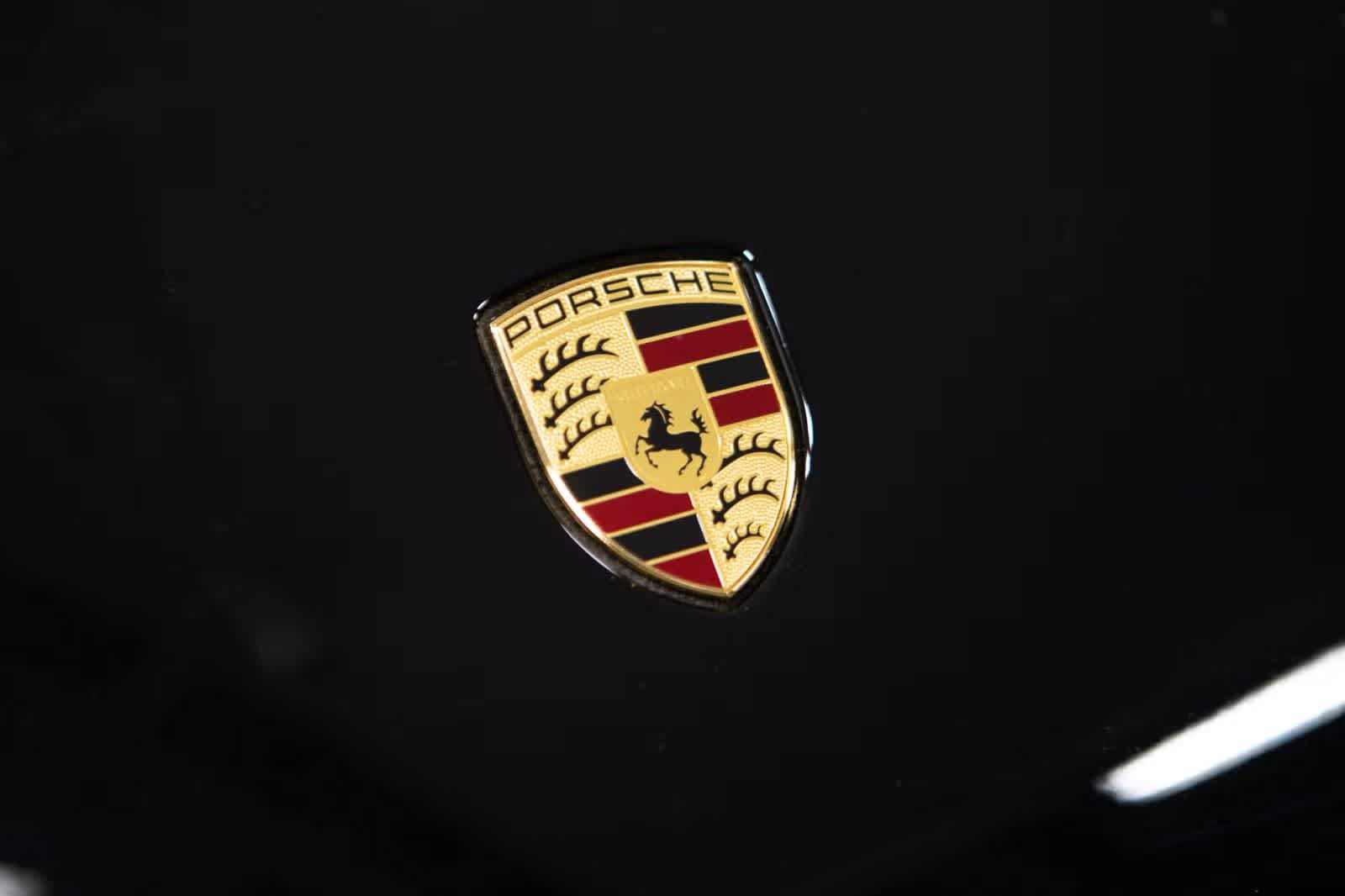 Certified 2026 Porsche Macan AWD/4WD image 17