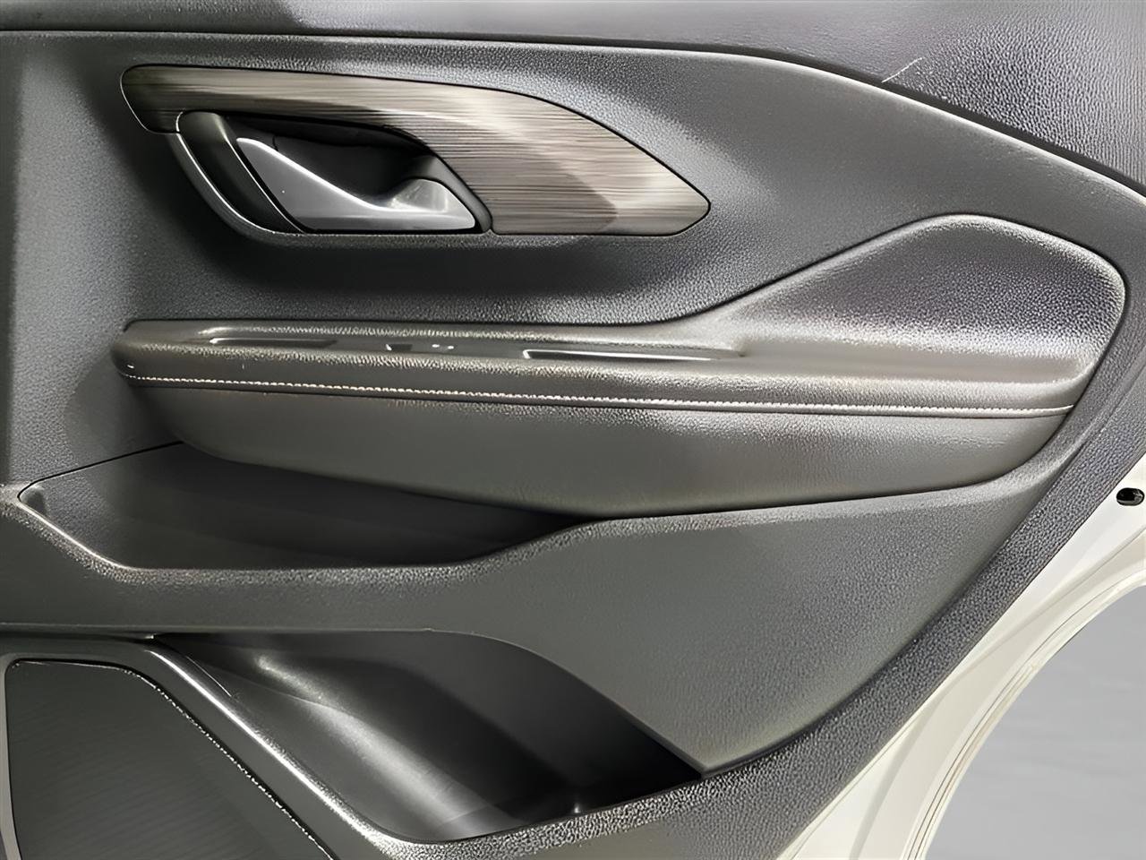 Used 2022 GMC Terrain SLT w/ Infotainment Package II image 13