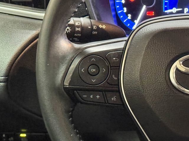 Used 2022 Toyota Corolla Cross XLE w/ Convenience Package image 34