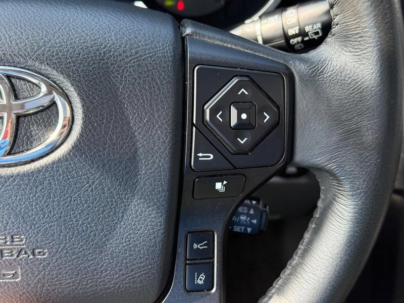 Used 2020 Toyota Sequoia Limited w/ Safety & Convenience Package AWD/4WD image 22
