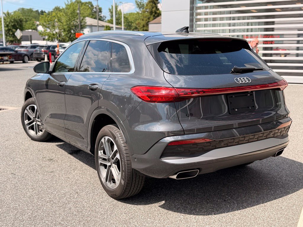 Certified 2025 Audi Q5 Premium w/ Convenience Package AWD/4WD image 4