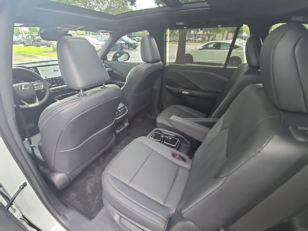 Used 2025 Lexus TX 350 AWD w/ Technology Package image 25