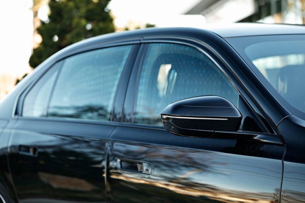 New 2026 BMW 740i w/ Executive Package image 3