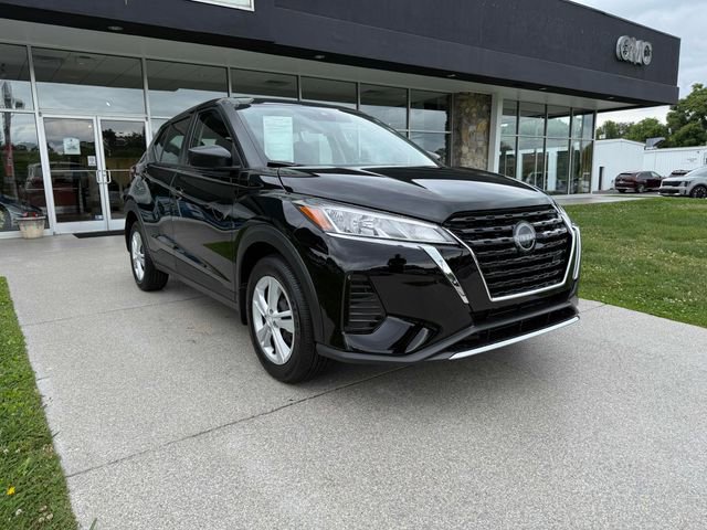Used 2025 Nissan Kicks Play S FWD video 1