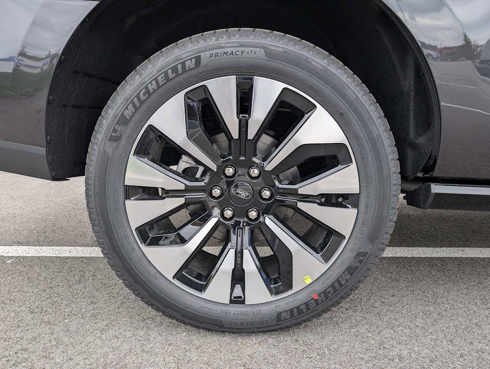 New 2025 Ford Expedition Platinum w/ Driver's Package image 3