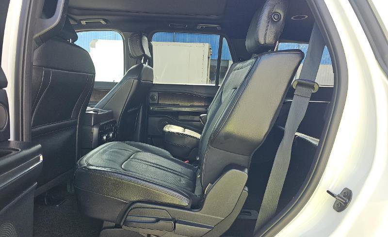 Used 2020 Ford Expedition Limited RWD image 12