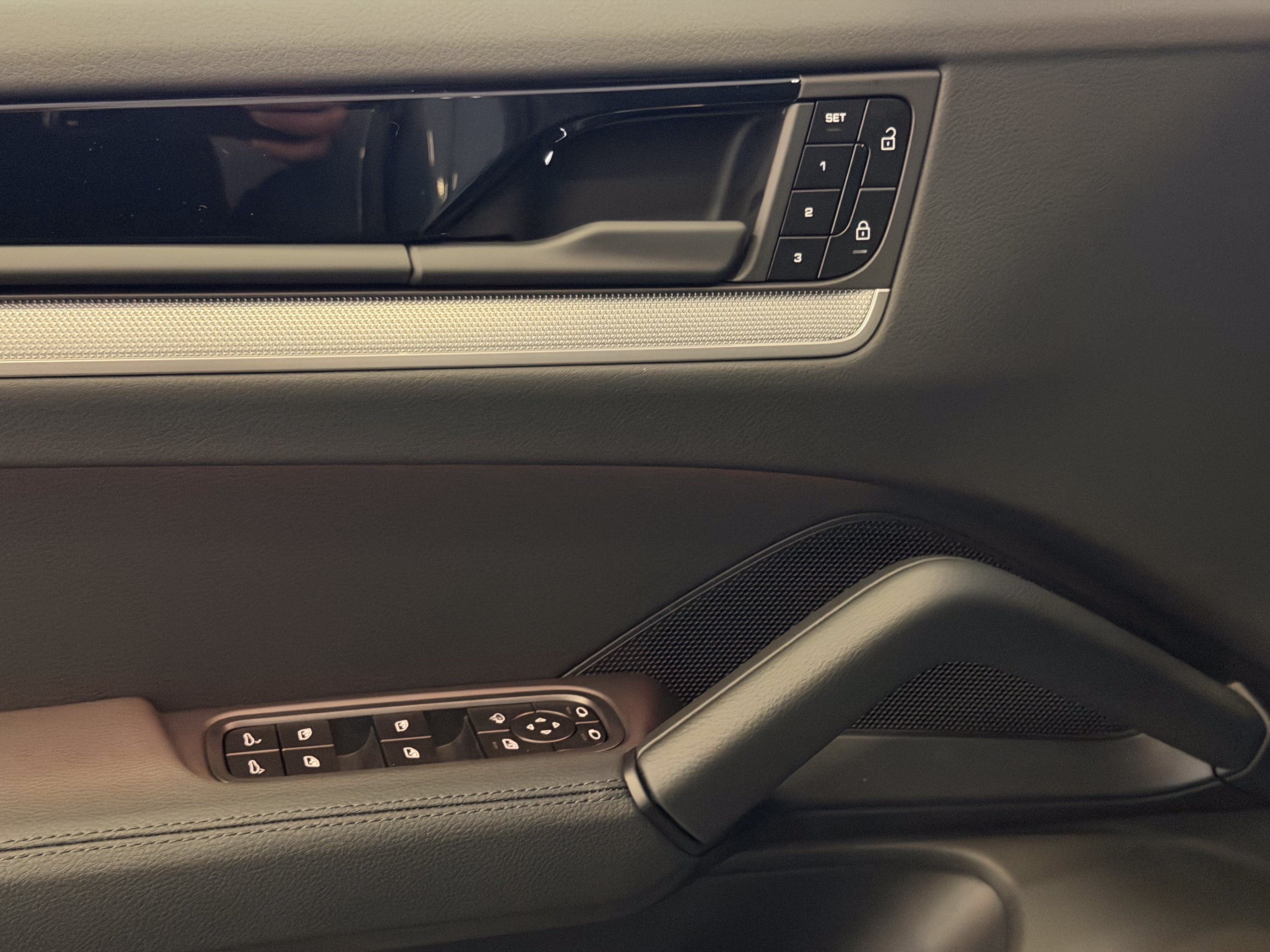 New 2027 Porsche Cayenne S AWD/4WD image 14