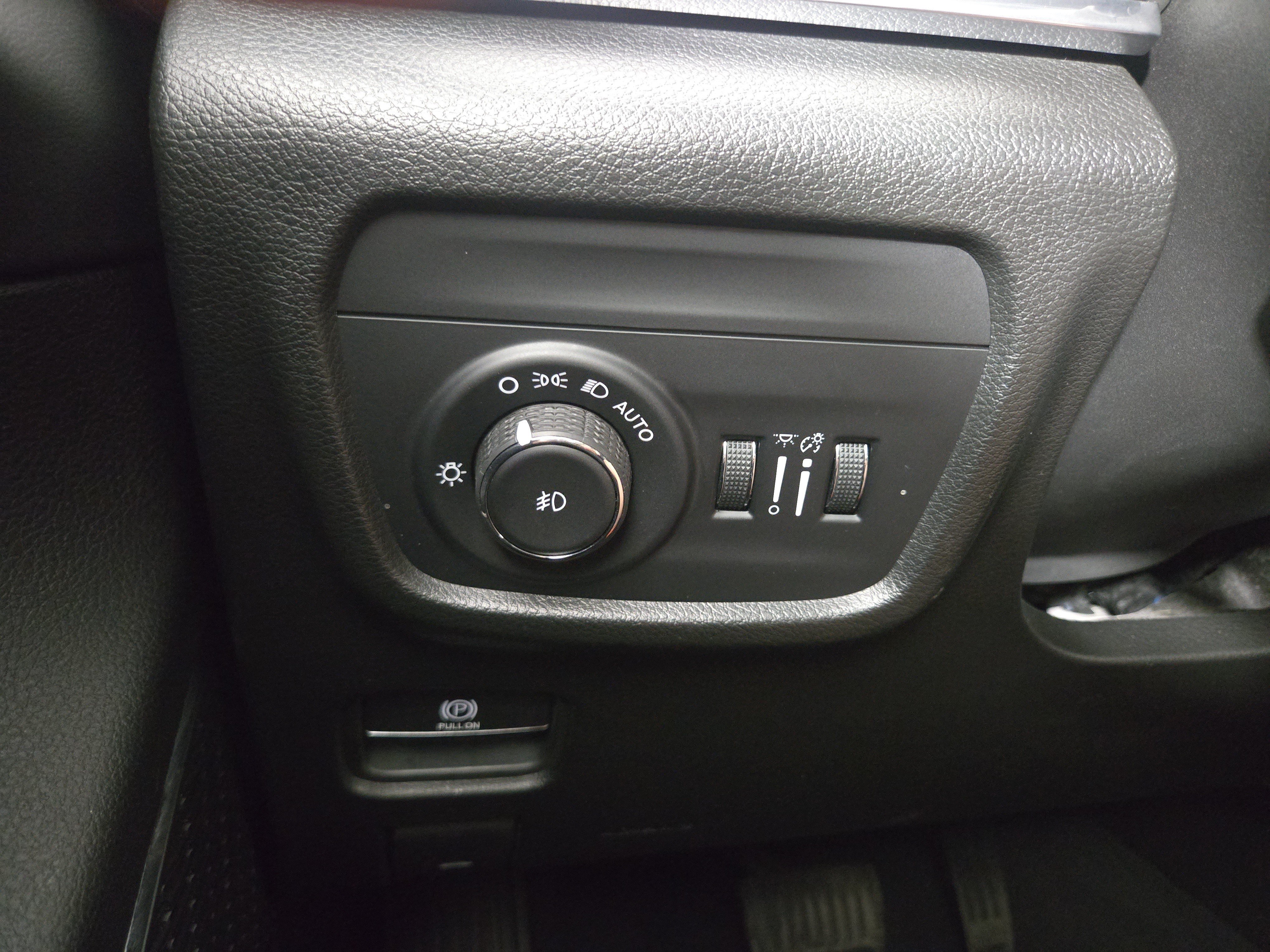 Used 2023 Jeep Grand Cherokee L Overland AWD/4WD image 33