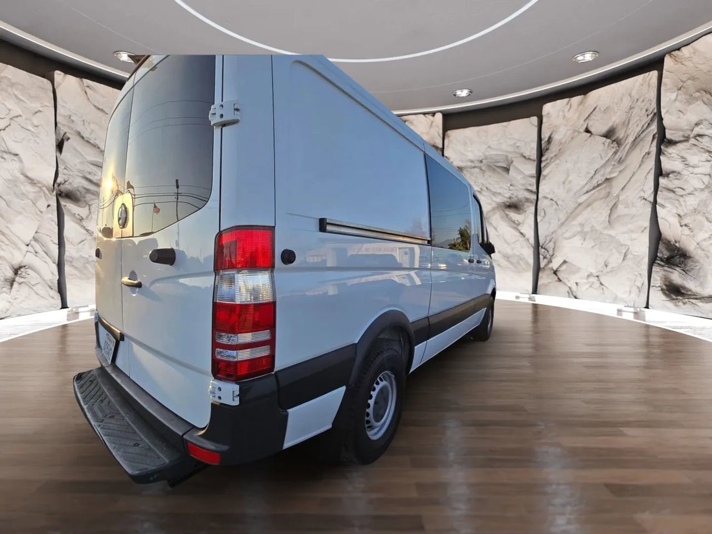 Used 2017 Mercedes-Benz Sprinter 2500 image 4