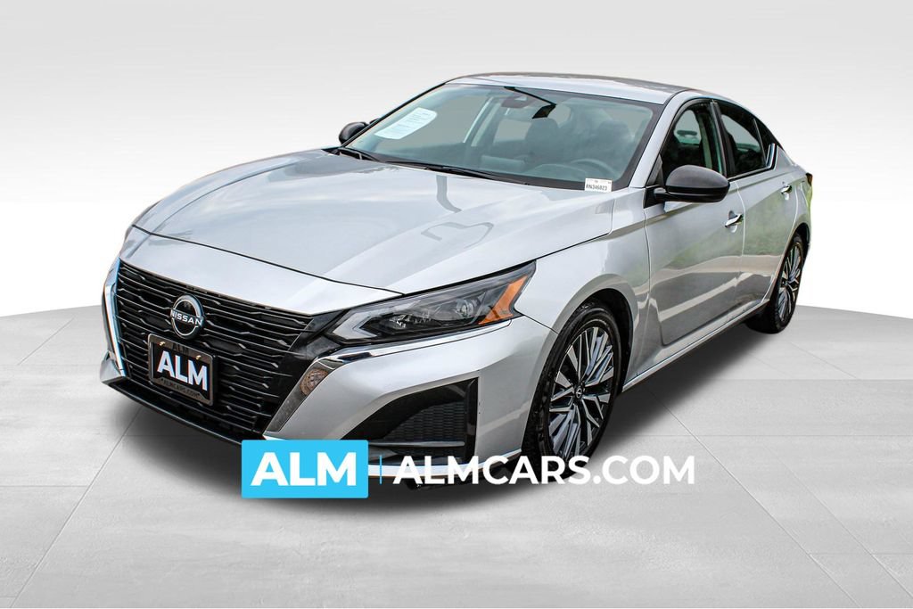 Used 2024 Nissan Altima 2.5 SV