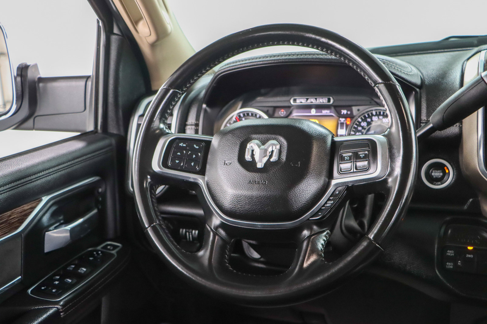 Used 2020 RAM 2500 Laramie AWD/4WD image 13