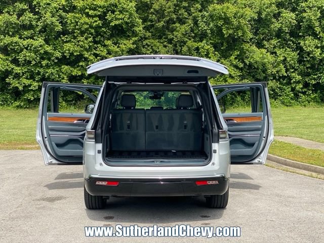 Used 2023 Jeep Grand Wagoneer Series II w/ Flexible Seating Group AWD/4WD image 52