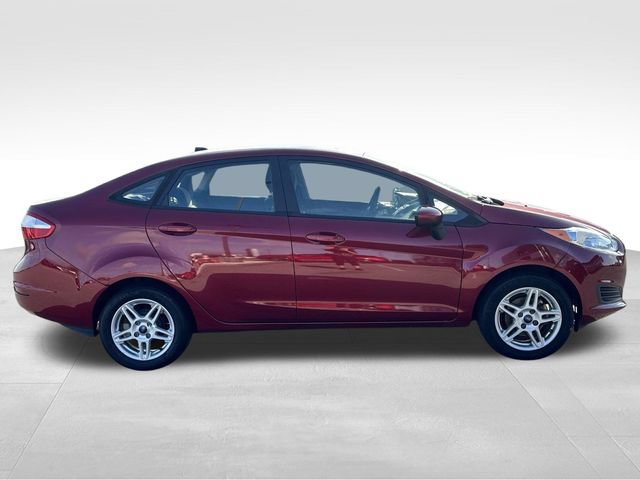 Used 2017 Ford Fiesta SE FWD image 6