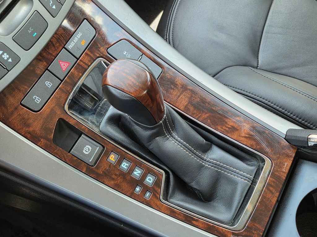 Used 2013 Buick LaCrosse Leather FWD image 28