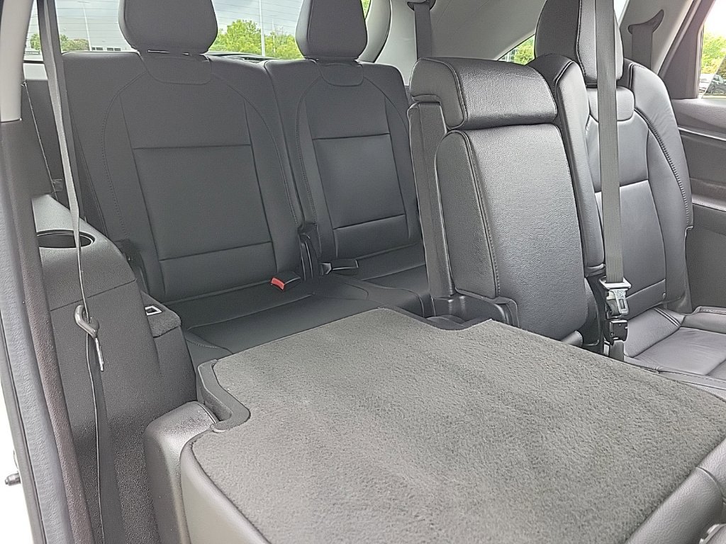 Used 2020 Acura MDX FWD image 17