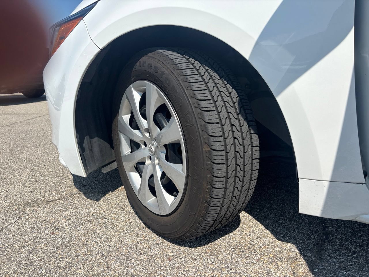 Used 2024 Toyota Corolla LE FWD image 11