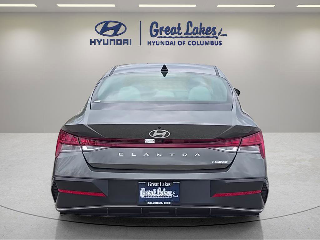 New 2026 Hyundai Elantra Limited FWD image 4