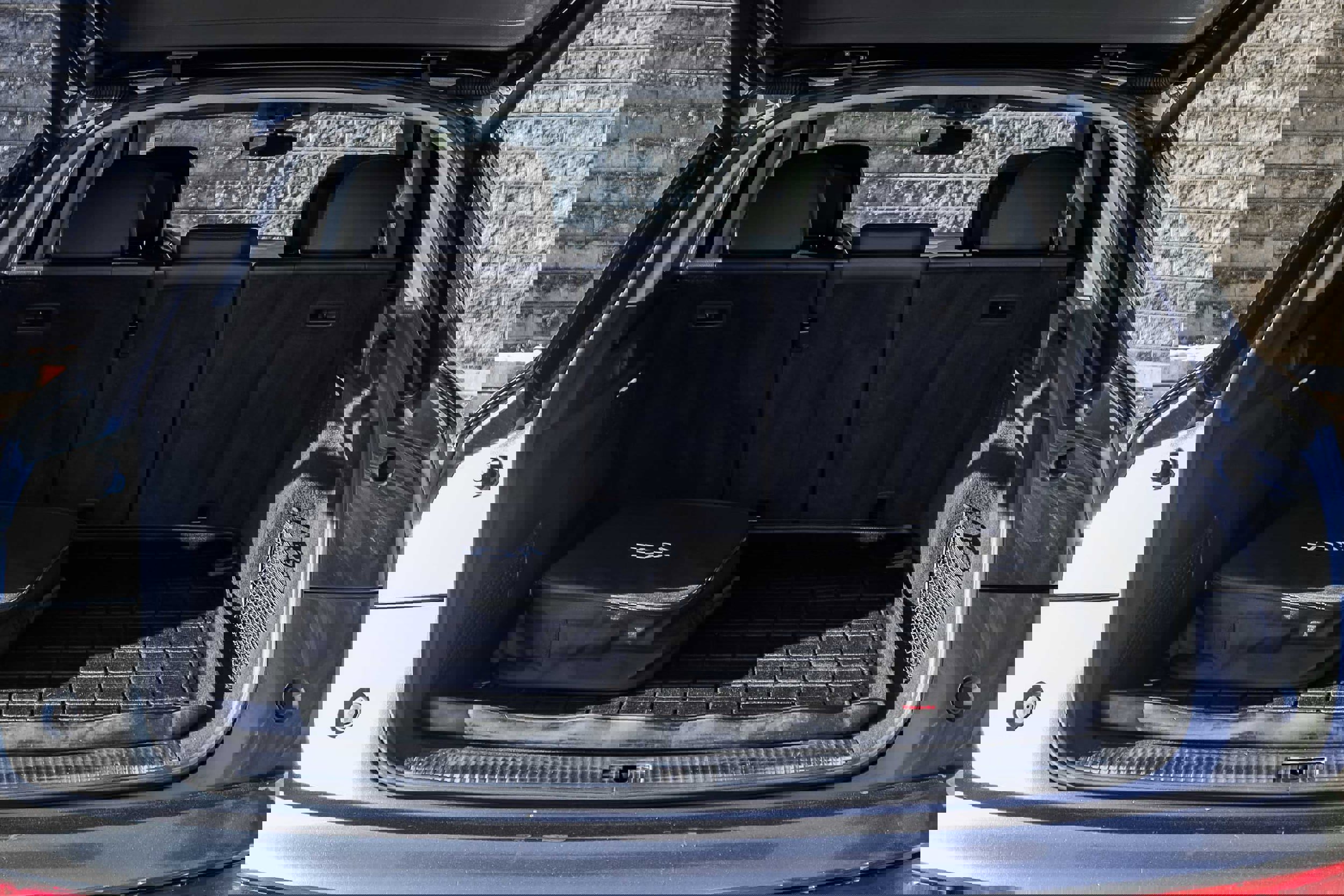 Used 2020 Audi Q5 e Prestige w/ Prestige Package image 18