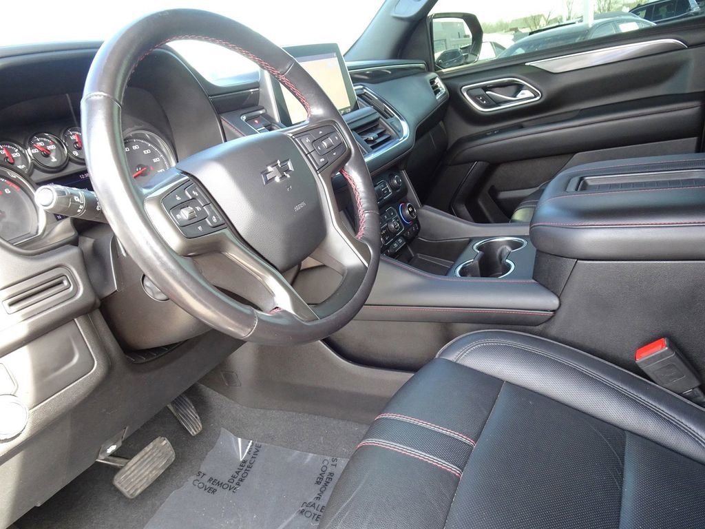 Used 2021 Chevrolet Tahoe RST w/ Luxury Package AWD/4WD image 11