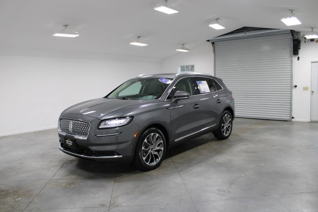 Used 2023 Lincoln Nautilus Reserve w/ Equipment Group 201A AWD/4WD image 4