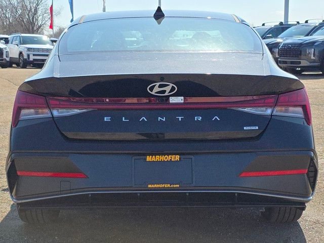 Certified 2025 Hyundai Elantra Limited image 22