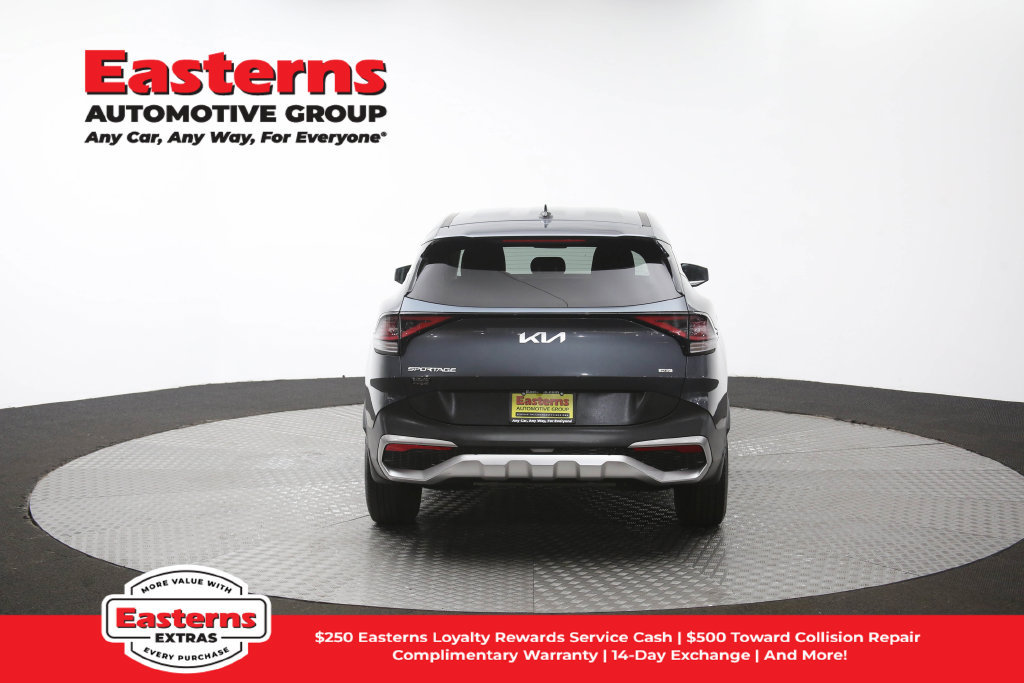 Used 2023 Kia Sportage LX AWD/4WD image 38