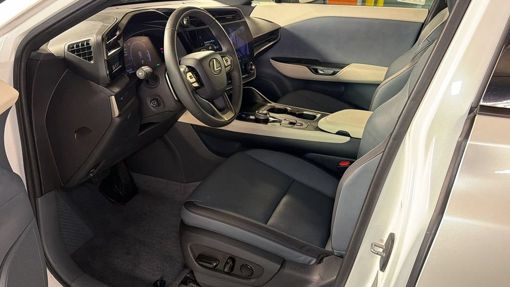 Certified 2024 Lexus RZ 300e Premium w/ Accessory Package (2T) FWD image 20