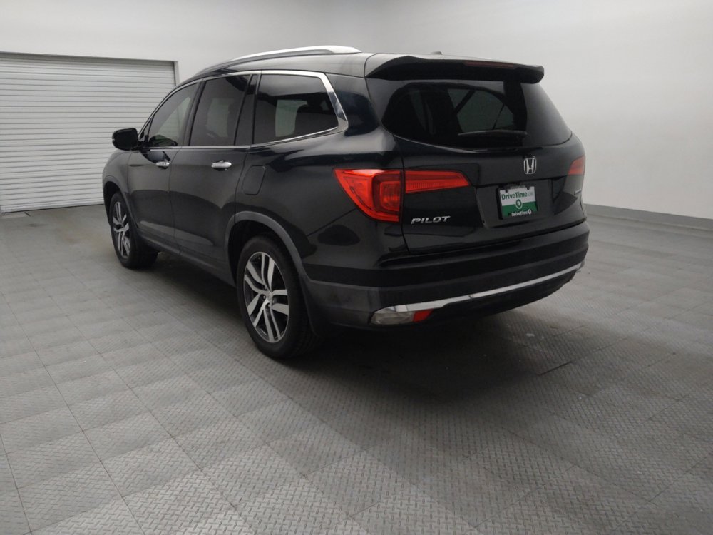 Used 2017 Honda Pilot Touring image 5