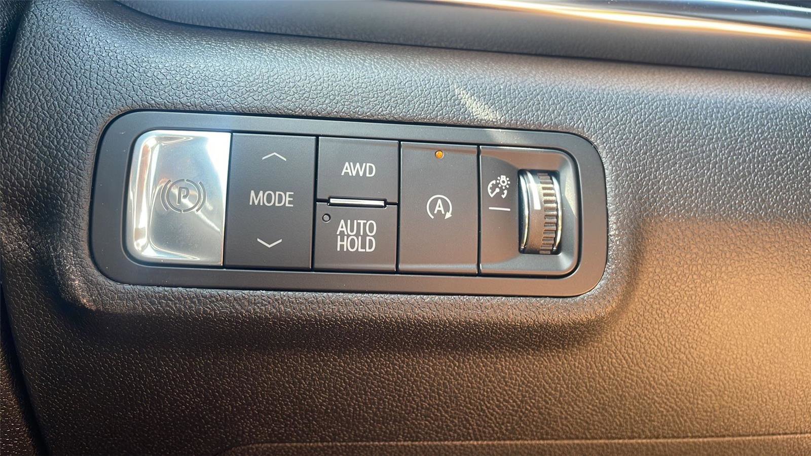 New 2026 GMC Terrain Elevation w/ LPO, Floor Liner Package AWD/4WD image 13