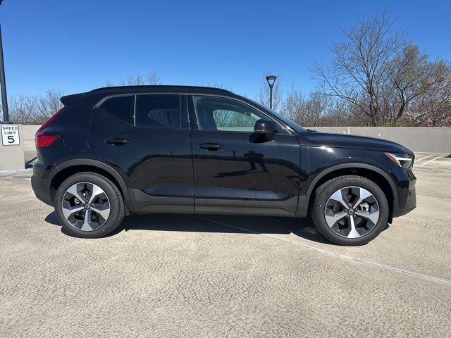 New 2026 Volvo XC40 B5 Plus w/ Protection Package Premier image 9