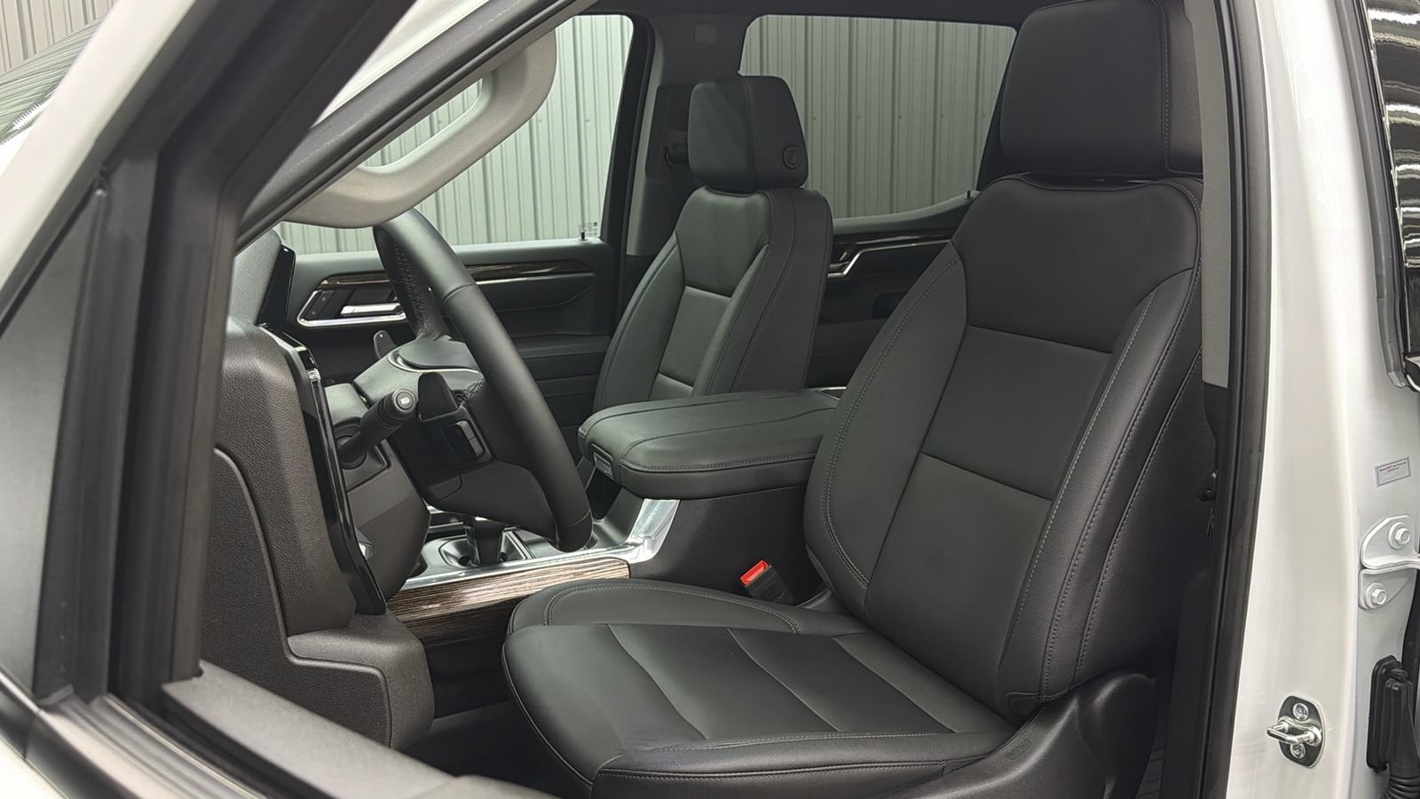 Used 2025 GMC Sierra 1500 Elevation w/ Elevation Premium Package AWD/4WD image 34
