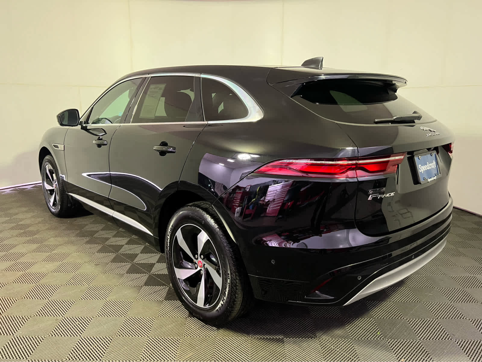 Used 2021 Jaguar F-PACE S AWD/4WD image 5