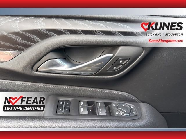 Used 2023 GMC Yukon Denali w/ LPO, Floor Liner Package image 31