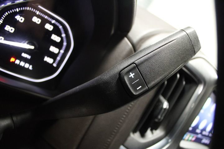 Used 2022 GMC Sierra 1500 Denali w/ Driver Alert Package II AWD/4WD image 40