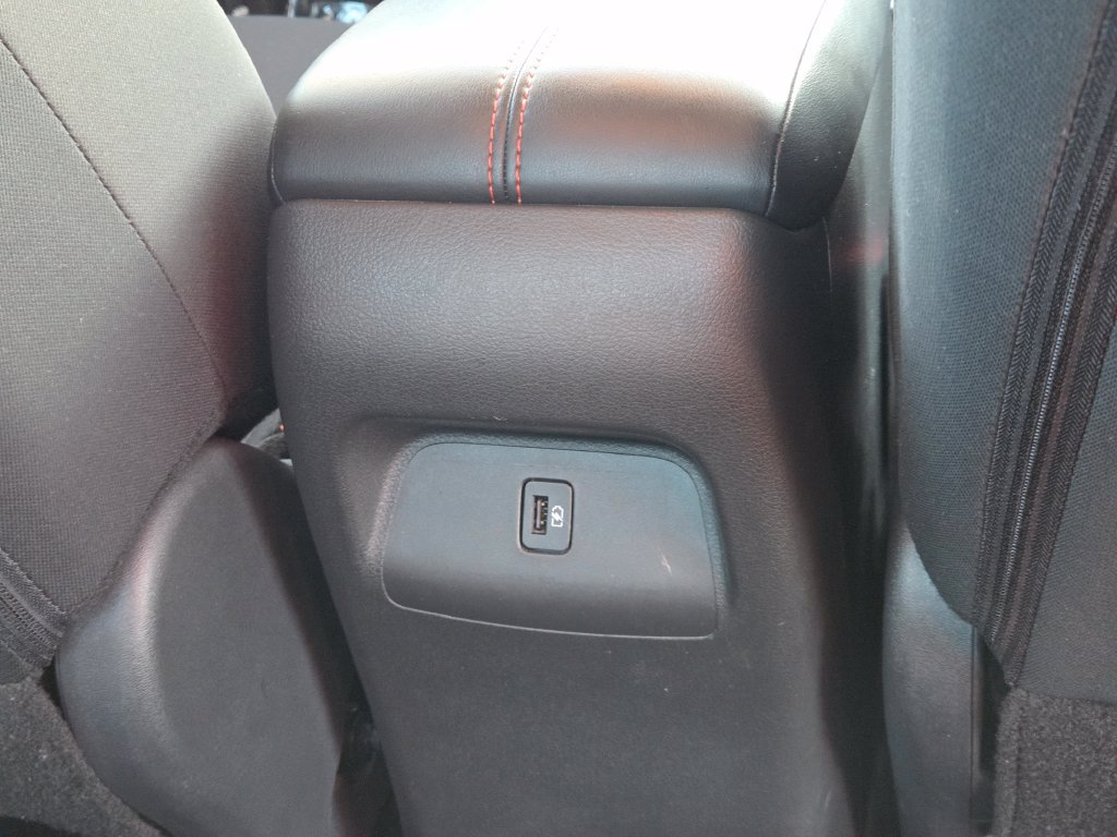 Certified 2025 Nissan Sentra SR FWD image 17
