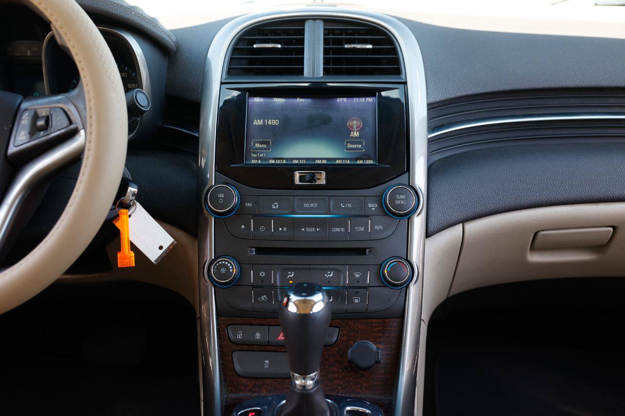 Used 2013 Chevrolet Malibu LT w/ Power Convenience Package FWD image 34