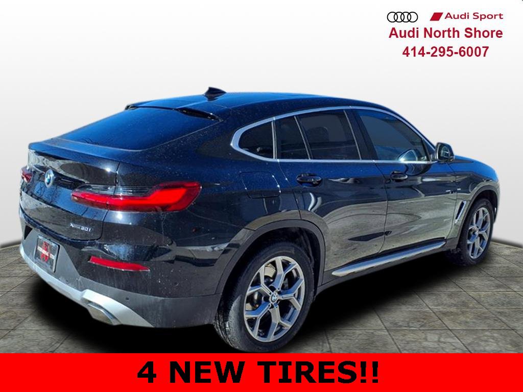 Used 2024 BMW X4 xDrive30i w/ Premium Package image 2
